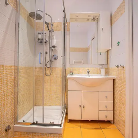 Refuge On Piazza Re Di -holiday 公寓