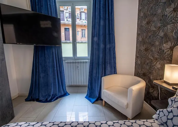 Refuge On Piazza Re Di -holiday Apartmán